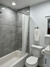 7436 Cleon Ave in Los Angeles, CA - Building Photo - Building Photo
