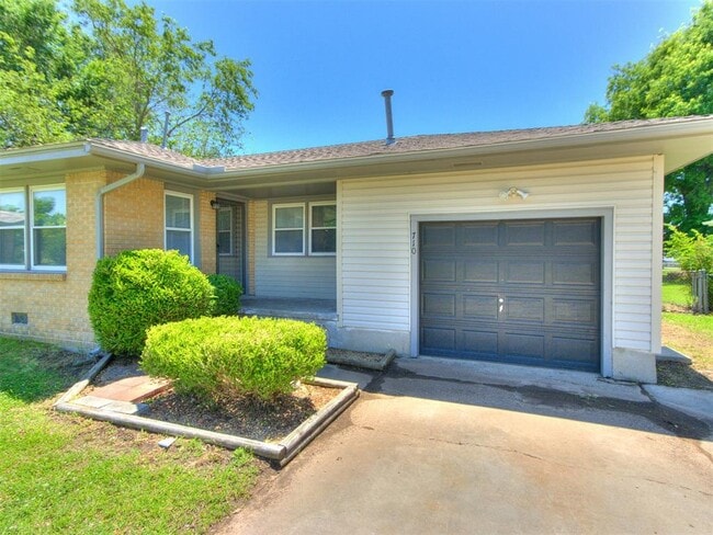 710 Highland Pkwy in Norman, OK - Building Photo - Building Photo