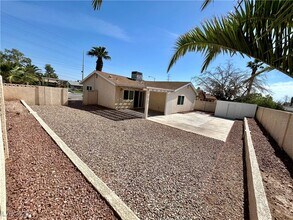 7319 Clearwater Cir in Las Vegas, NV - Building Photo - Building Photo