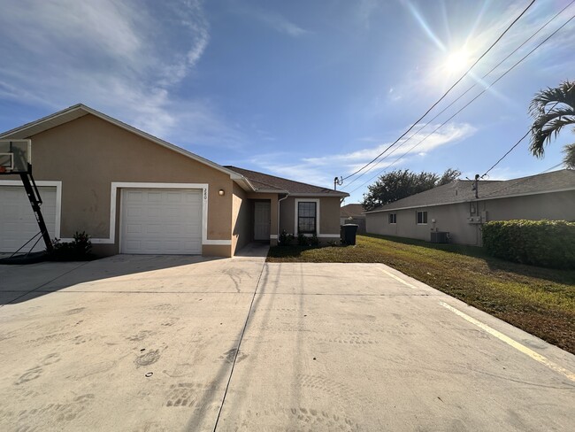 280 SW 3rd Terrace in Cape Coral, FL - Building Photo - Building Photo