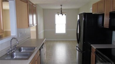 2442 Larwood Dr in Fayetteville, NC - Building Photo - Building Photo
