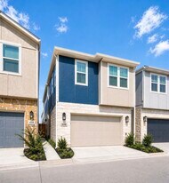 4208 Peaceful Pines Ln in Houston, TX - Building Photo