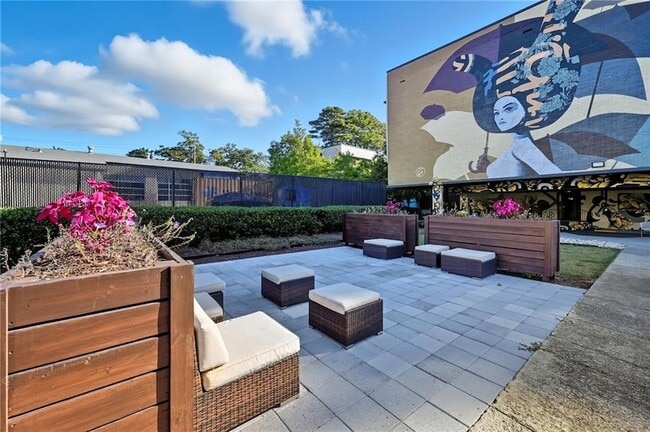 3645 Peachtree Rd NE, Unit 203 in Atlanta, GA - Building Photo - Building Photo