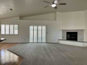 18120 Lakeview Dr in Victorville, CA - Building Photo - Building Photo