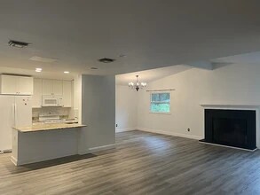 2526 Trossock Ln in St. Louis, MO - Building Photo - Building Photo