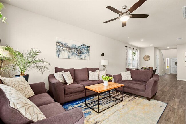 11903 Clayton Creek Ave in Austin, TX - Foto de edificio - Building Photo