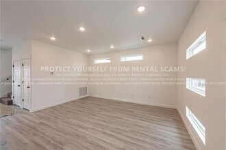 621 St Charles Pl in Bentonville, AR - Building Photo - Building Photo