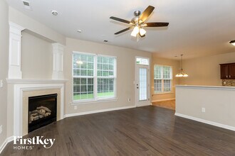 16226 Greybriar Forest Ln in Charlotte, NC - Building Photo - Building Photo