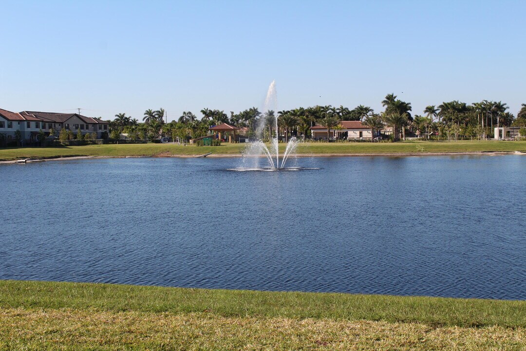 12951 Anthorne Ln in Boynton Beach, FL - Building Photo
