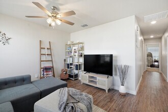 1605 135th St in Lubbock, TX - Building Photo - Building Photo