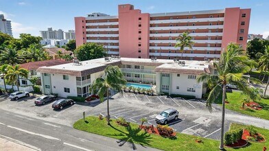 1450 N Riverside Dr in Pompano Beach, FL - Building Photo - Building Photo