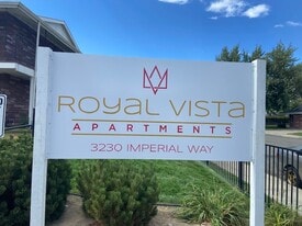 Royal Vista Apartments in Carson City, NV - Building Photo