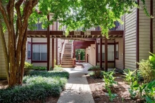 515 Cypress Pointe St in Alpharetta, GA - Building Photo