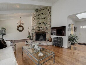 15 Martin Ln in Woodside, CA - Building Photo - Building Photo