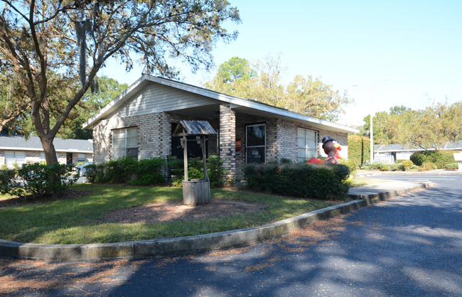 Dade City Apartments in Dade City, FL - Building Photo - Building Photo