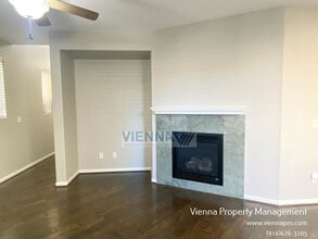 131 Candela Cir in Sacramento, CA - Building Photo - Building Photo