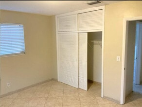 5424 Jefferson St in Hollywood, FL - Building Photo - Building Photo