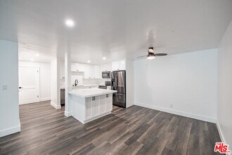 1115 14th St-Unit -302 in Santa Monica, CA - Building Photo - Building Photo