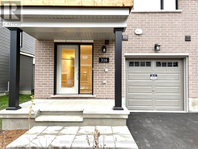 316 Clearpath Private in Ottawa, ON - Building Photo - Building Photo