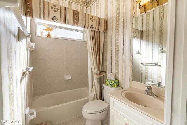 property at 9287 Coachhouse Ln