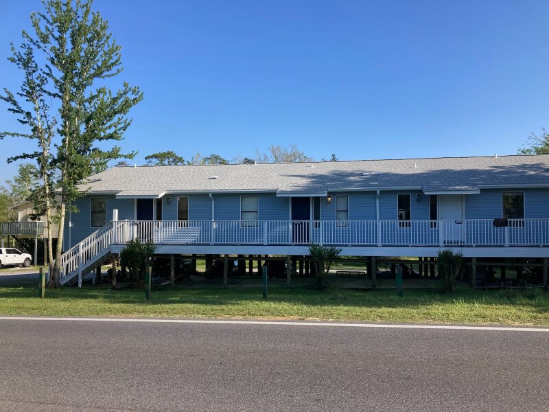 5394 Munson Hwy in Milton, FL - Building Photo