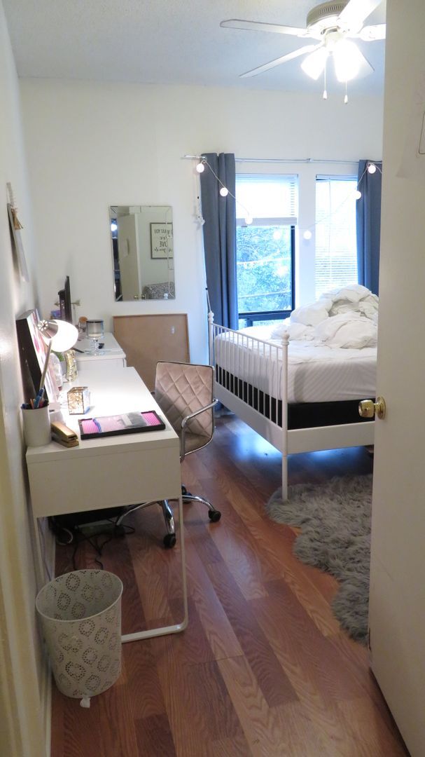 1910 Robbins Pl in Austin, TX - Building Photo - Building Photo