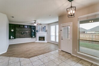 4621 Lazy Oaks St in Fort Worth, TX - Building Photo - Building Photo