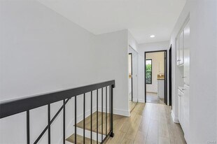 23467 Park Sorrento in Calabasas, CA - Building Photo