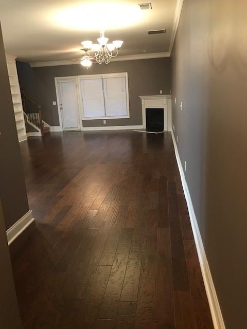 property at 140 Townview Dr