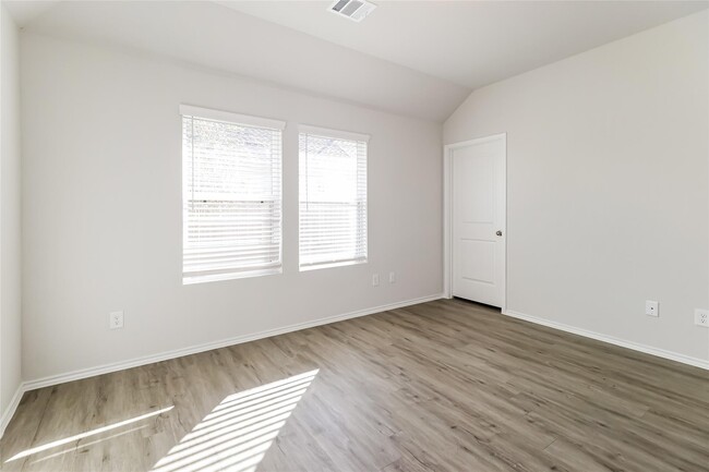 property at 2739 Atlas Dr