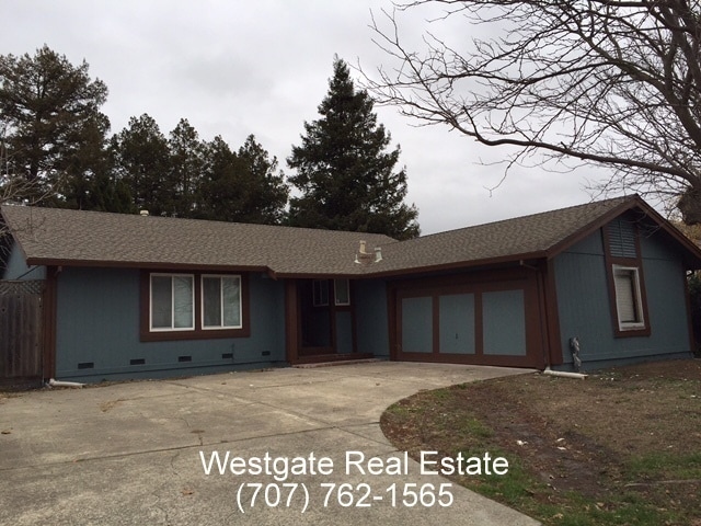 property at 1069 Ely Blvd S