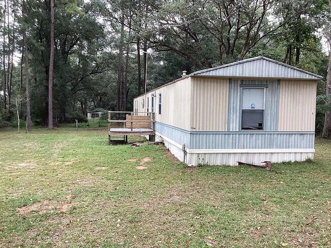 74 Marcie Rd in Monticello, FL - Foto de edificio - Building Photo