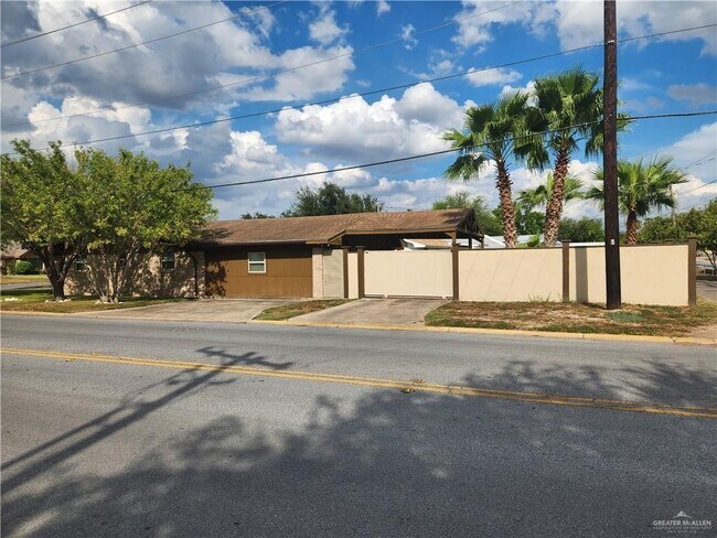 3021 Nyssa Ave in McAllen, TX - Building Photo - Building Photo