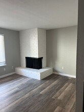 1105 S Woodlawn St-Unit -#2 in Tacoma, WA - Building Photo - Building Photo