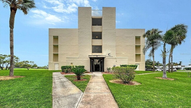 4119 61st Ave Terrace W in Bradenton, FL - Foto de edificio - Building Photo