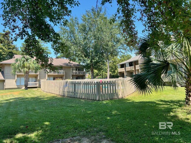 2036 Sea Cliff Dr N in Daphne, AL - Building Photo - Building Photo