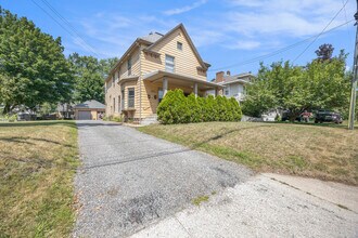 3271 Coit Ave NE, Unit #1 in Grand Rapids, MI - Building Photo - Building Photo