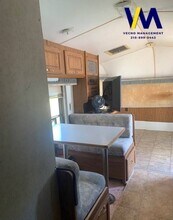 9831 TX-106 Loop in San Antonio, TX - Building Photo - Building Photo