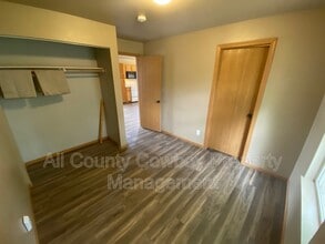 535 E Mitchell St in Laramie, WY - Building Photo - Building Photo