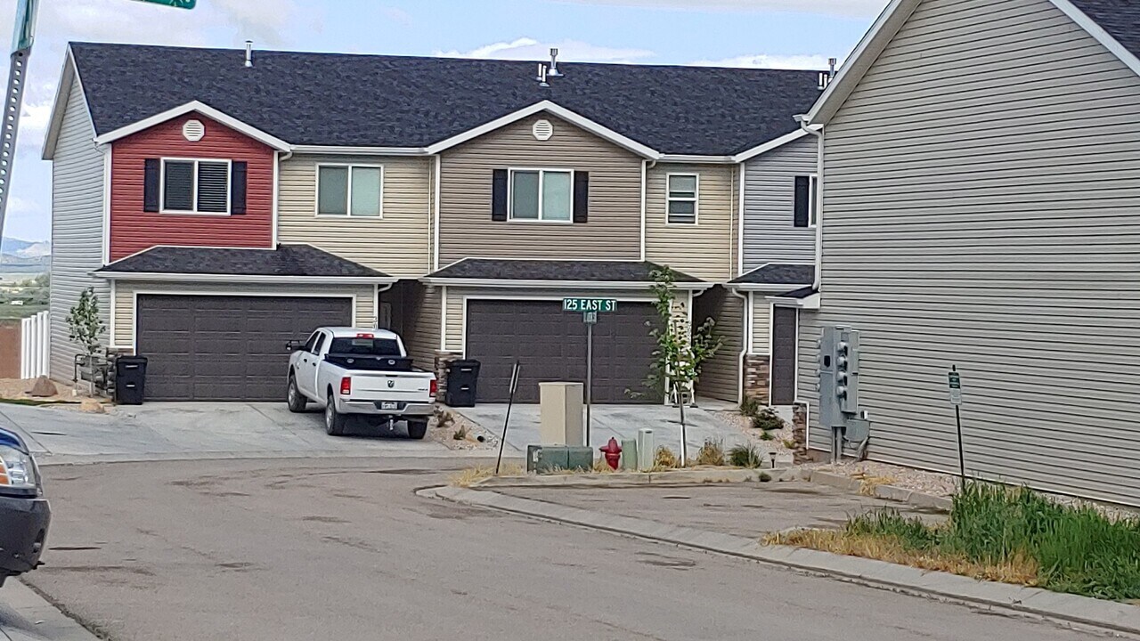 3037 N 275 E in Cedar City, UT - Building Photo