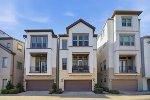 821 Algona Ave in Houston, TX - Building Photo