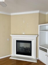 639 Pomona Dr in Brentwood, CA - Building Photo - Building Photo