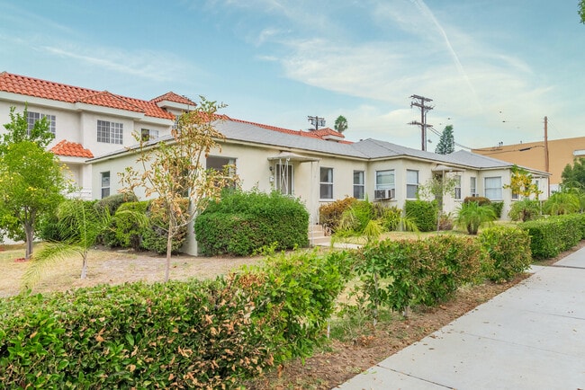 705 E California Ave, Unit 705