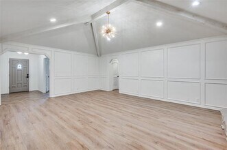 1015 De Pauw Dr in Arlington, TX - Building Photo - Building Photo