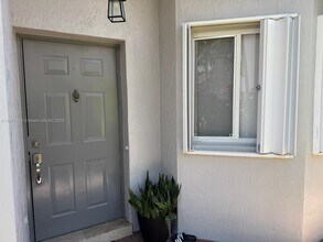 5083 NW 116th Ave in Doral, FL - Building Photo - Building Photo