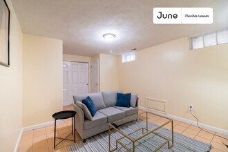 277 Paris in Boston, MA - Building Photo - Building Photo