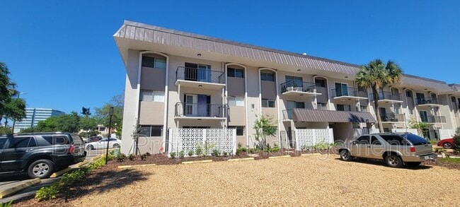 4611 W Fig St in Tampa, FL - Building Photo - Building Photo