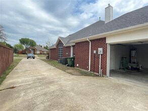 513 Hickory Dr in Murphy, TX - Building Photo - Building Photo