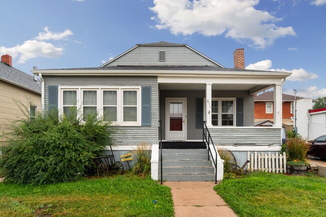 property at 316 E 20th St