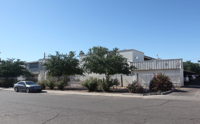 910 E Marlette Ave in Phoenix, AZ - Building Photo - Building Photo